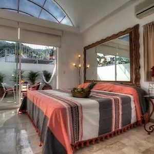 Studio 24 Hotel